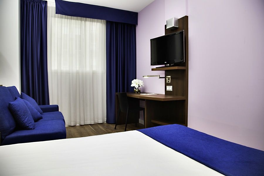 Olympia Universidades 3*