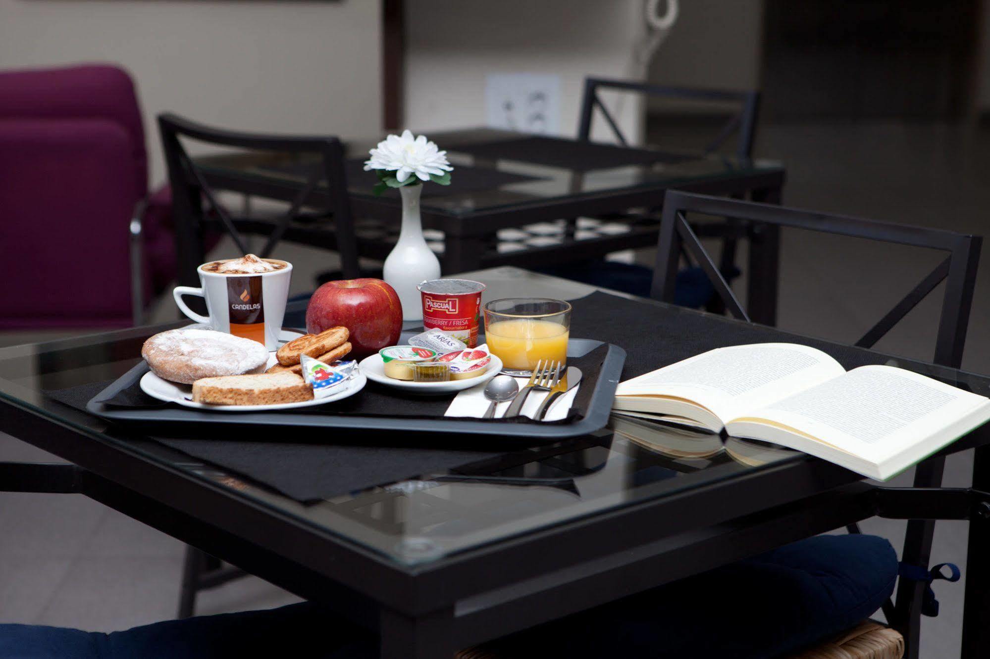 Hotel Olympia Universidades