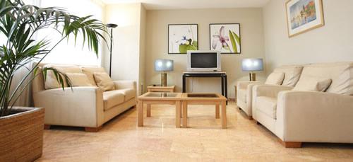 One Shot Colon Hotel 3*
