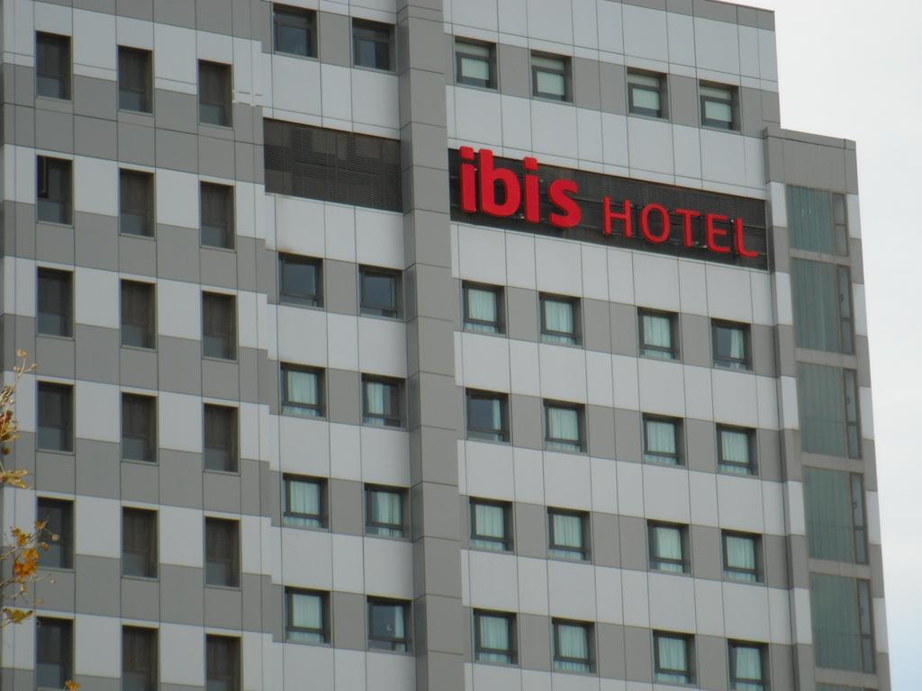 Ilunion 3 Hotel