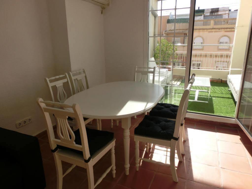 Total Attics Iii Valencia