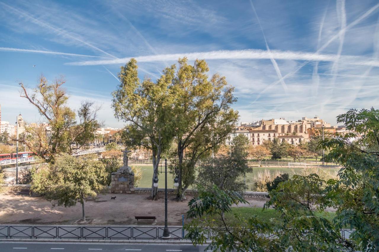 Travel Habitat Torres De Serrano Apartment Valencia