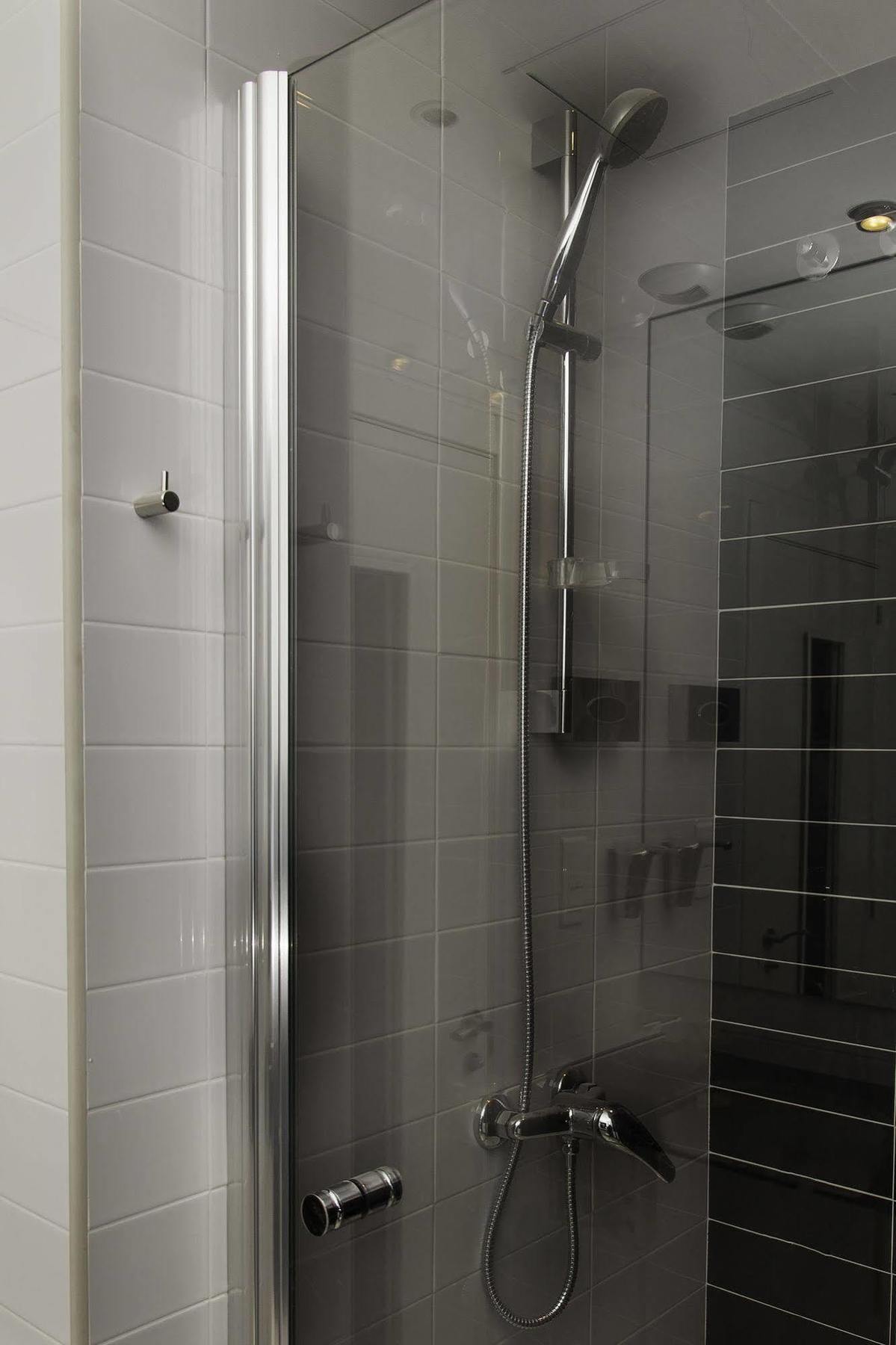 Hotel Olympia Universidades 3*