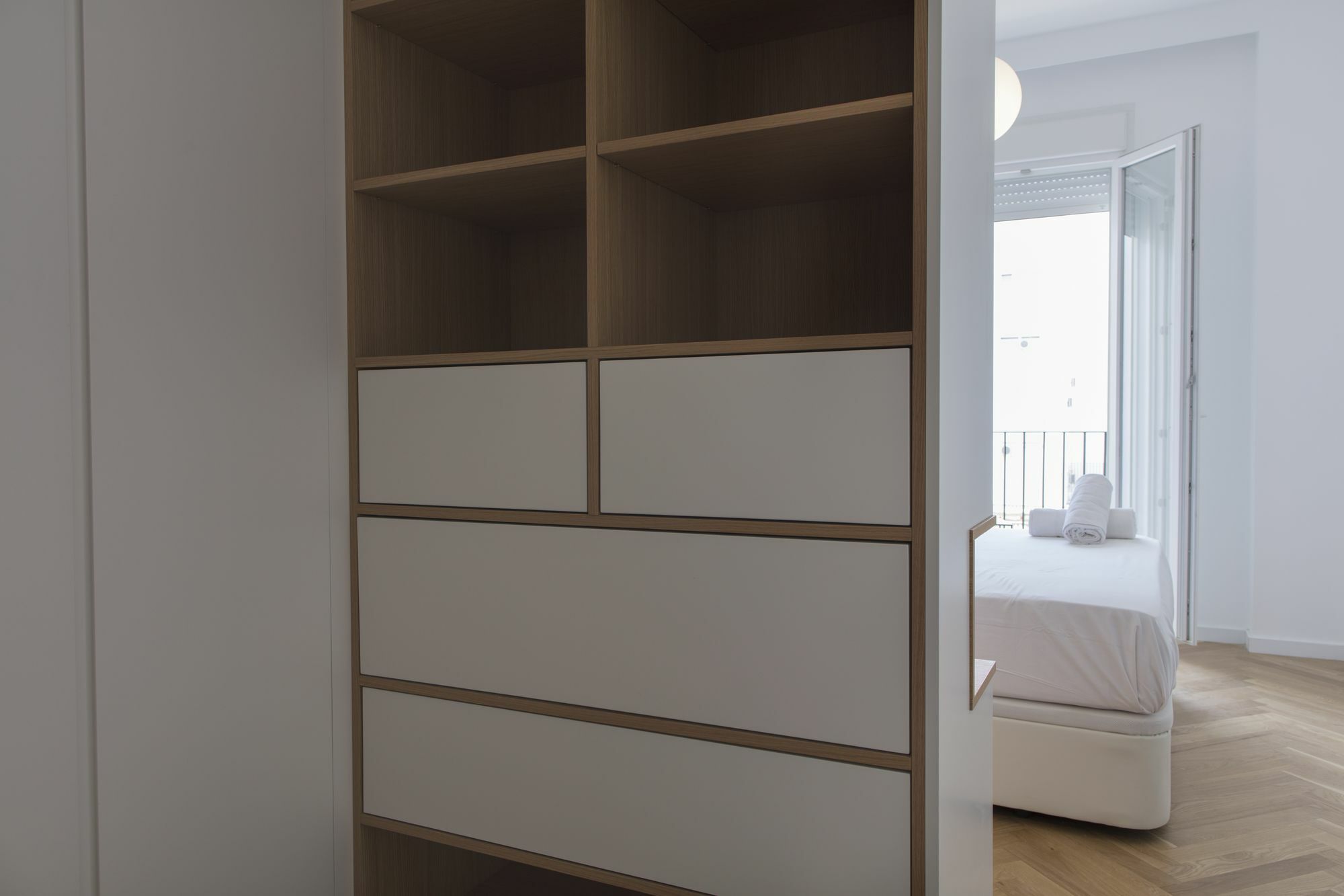 Chic And In Lively But Quiet Area Apartment