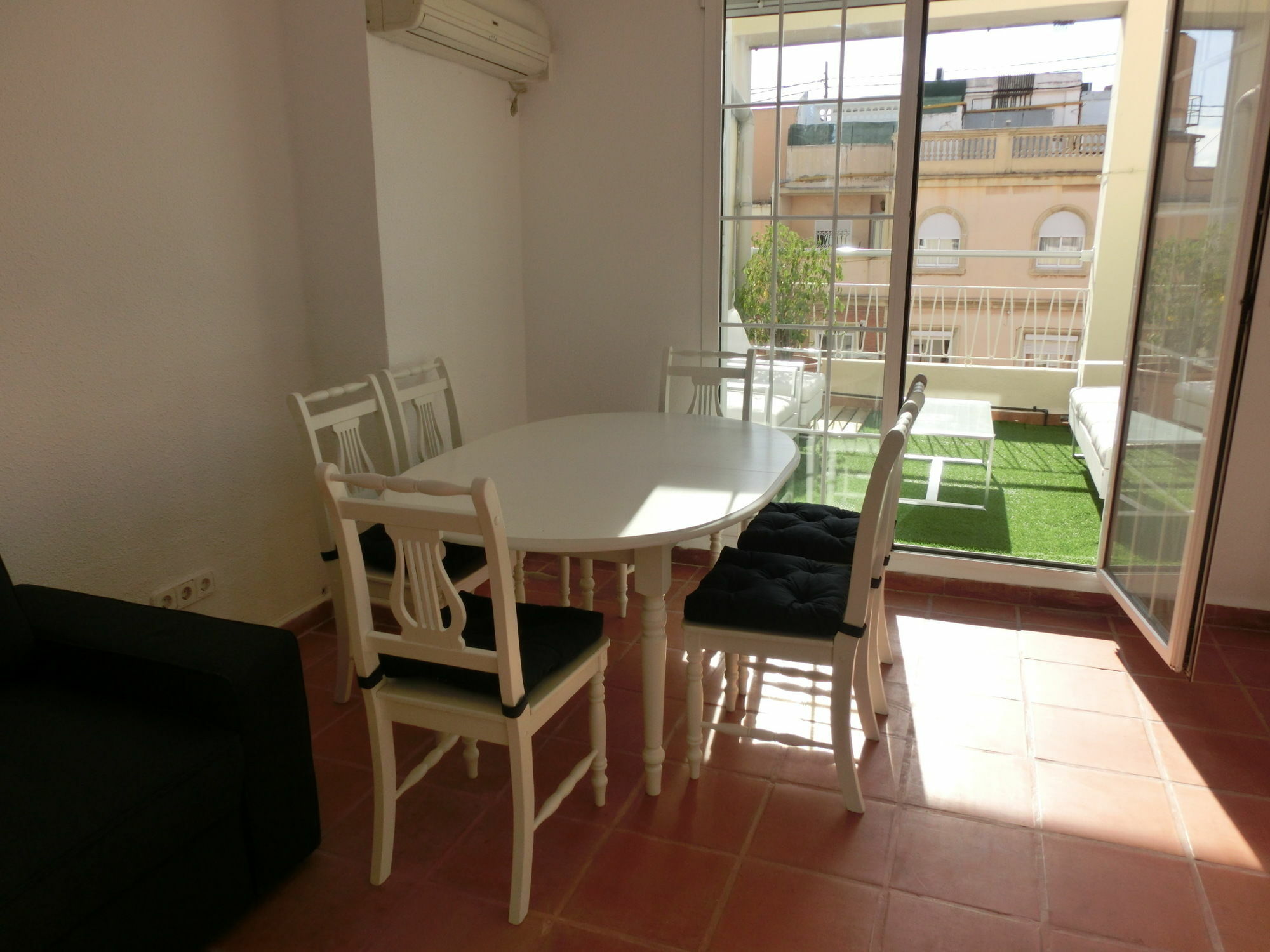 Total Attics Iii Apartment *