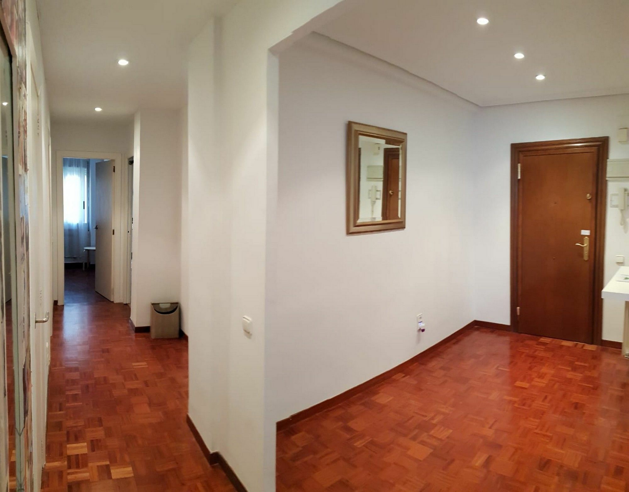 Total Gran Via Apartment *