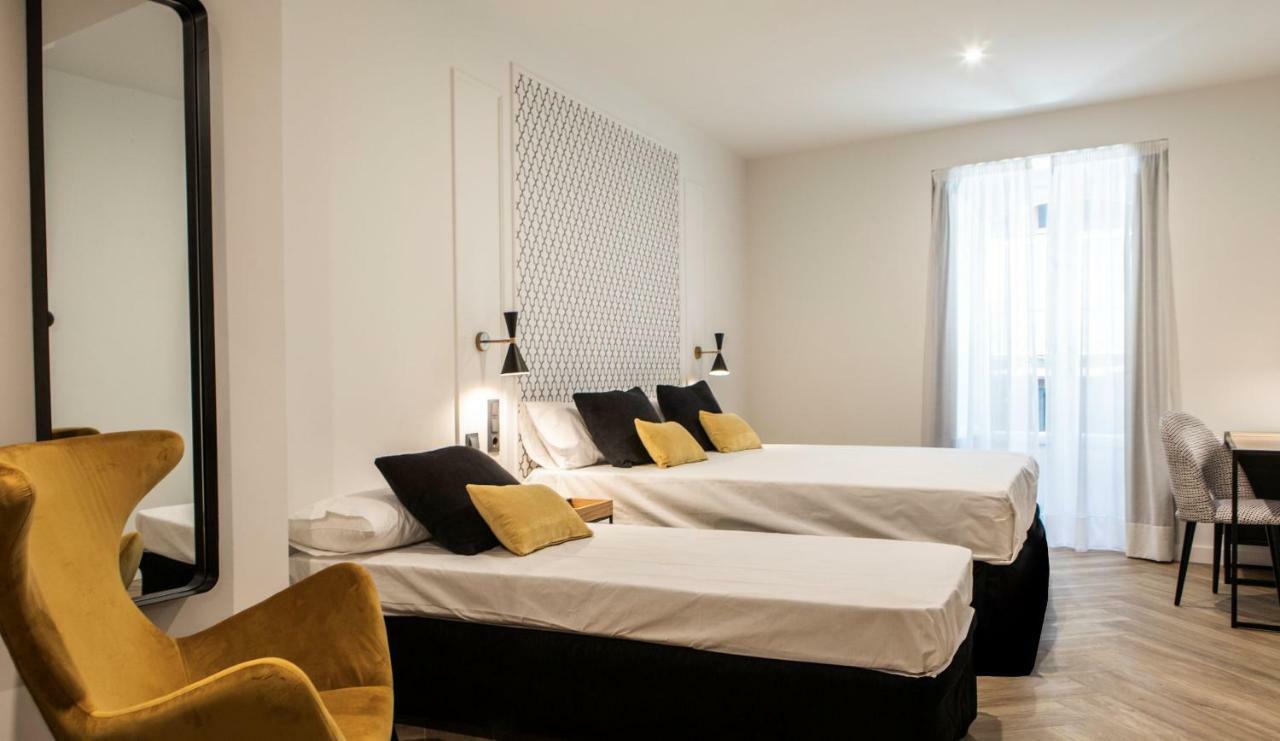 Blanq Comedias Guest house 2*