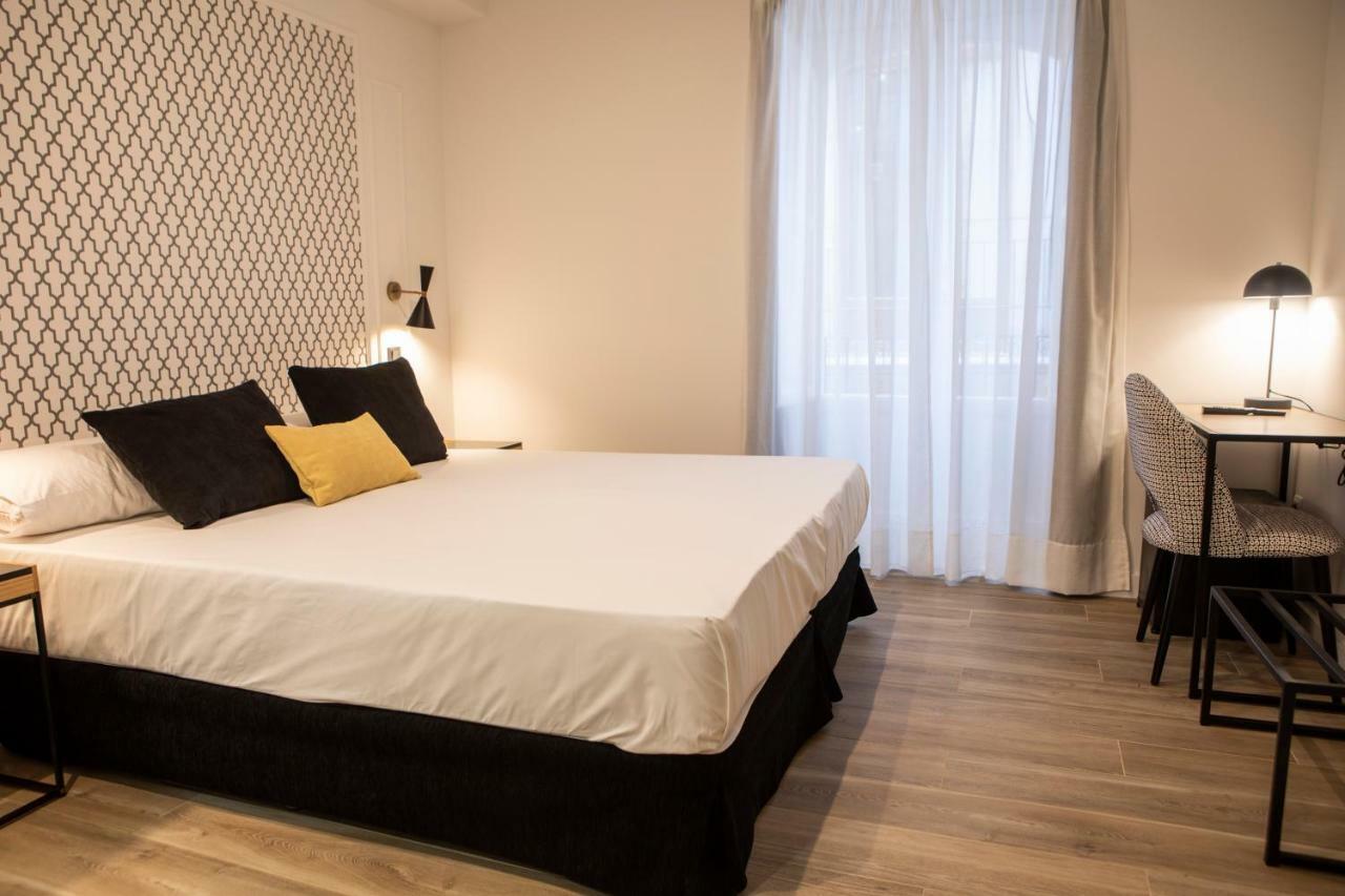 Blanq Comedias Guest house 2*