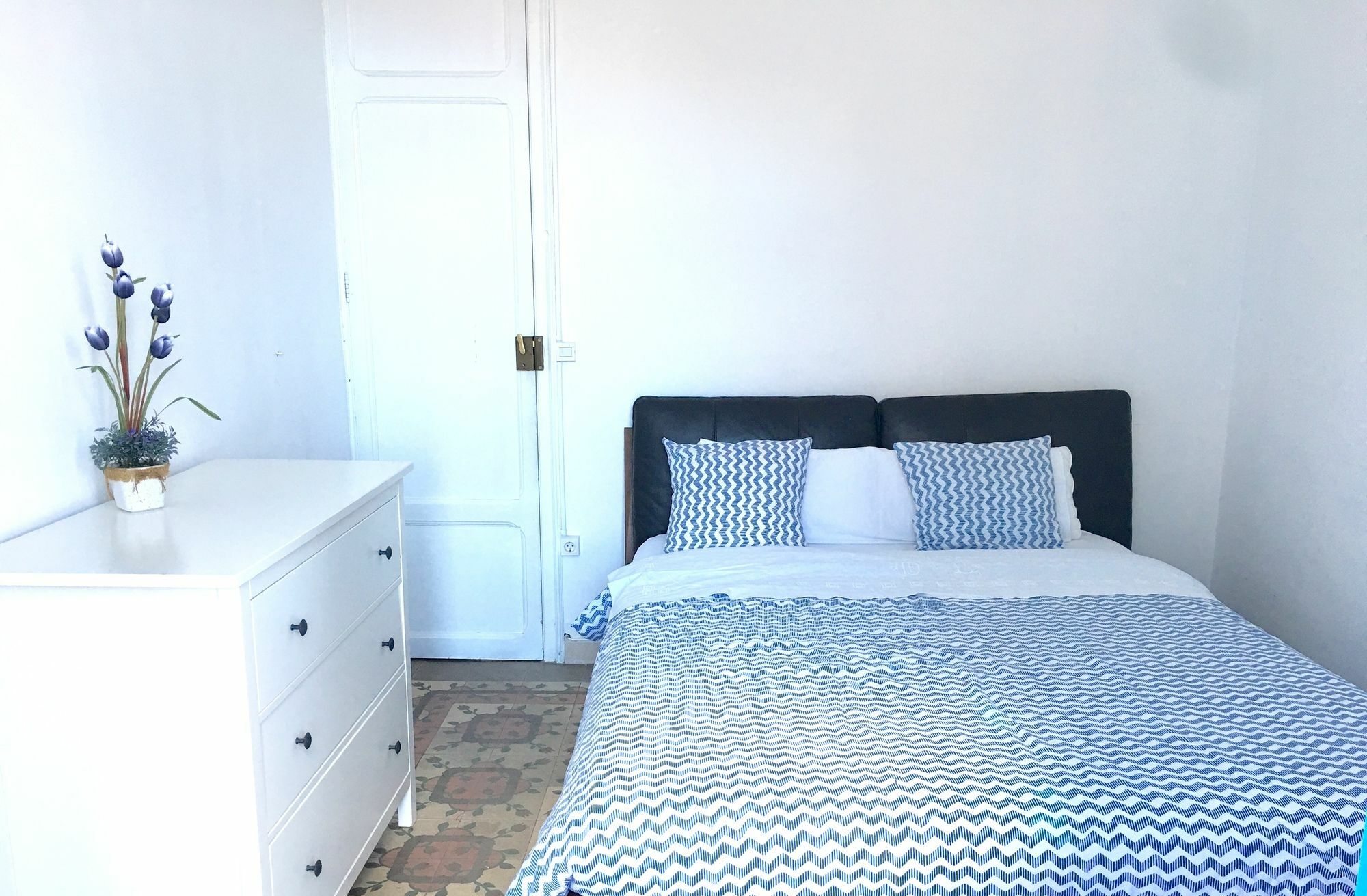 Oyo Ruzafa Guest house 3*