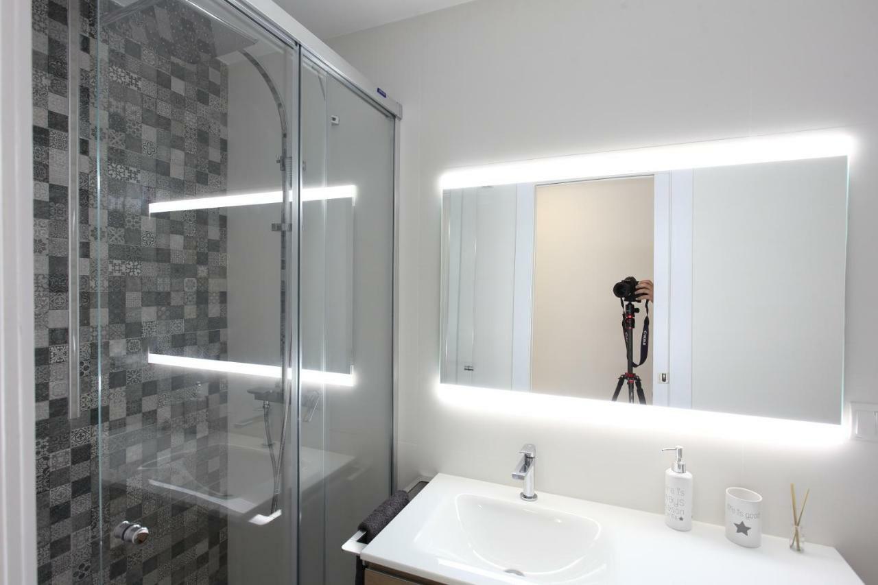 5 Senses Apartment
