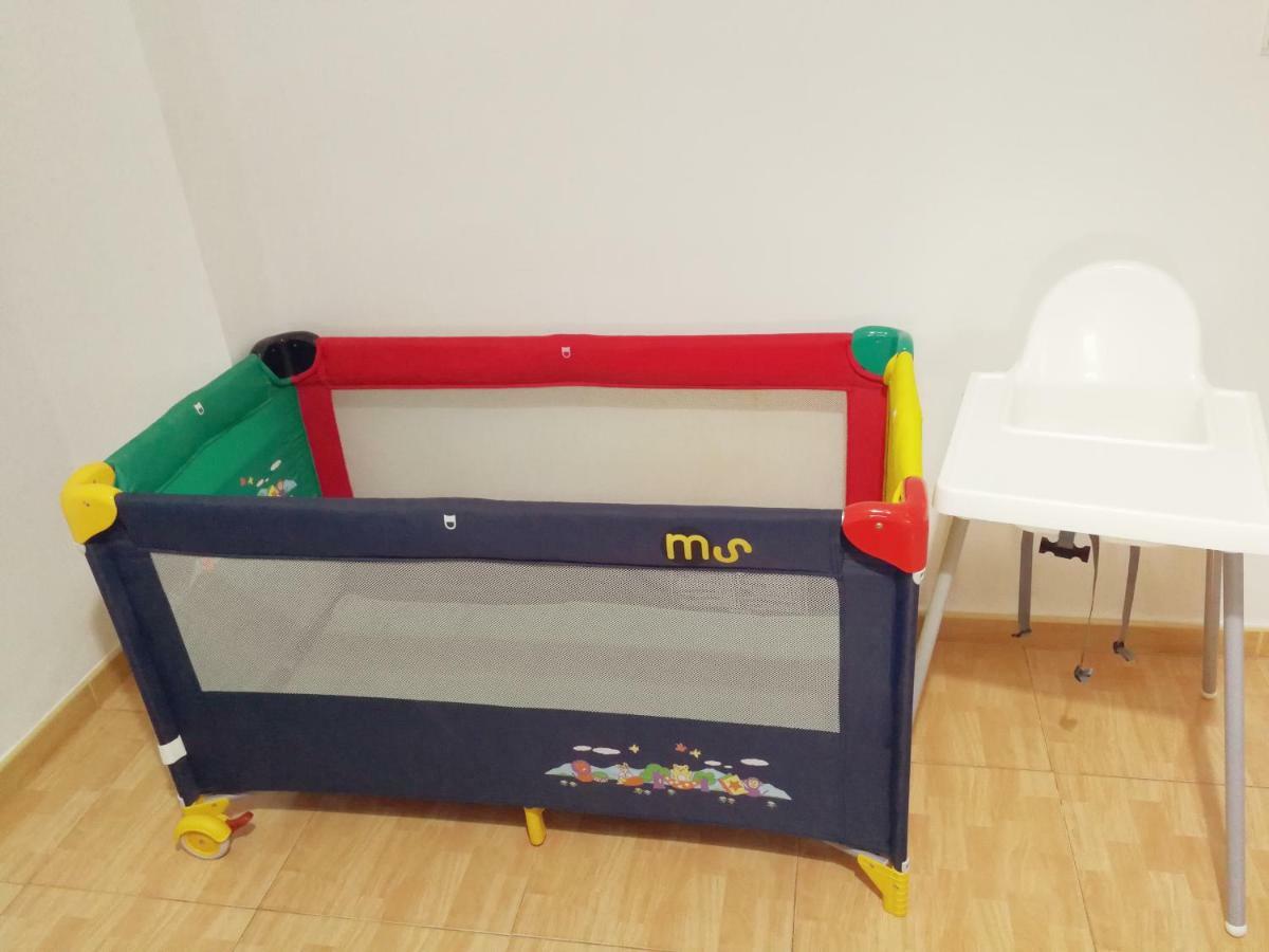 In With Wifi + Parking. Apartment Valencia