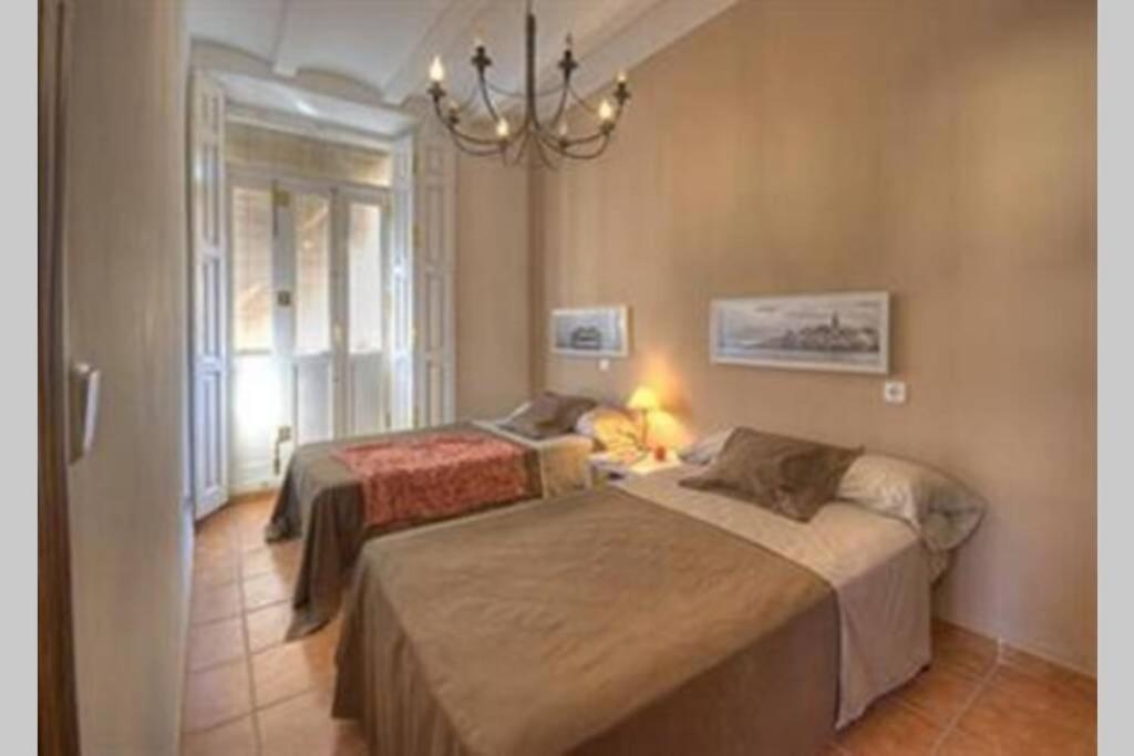 Apartment Main Station *
